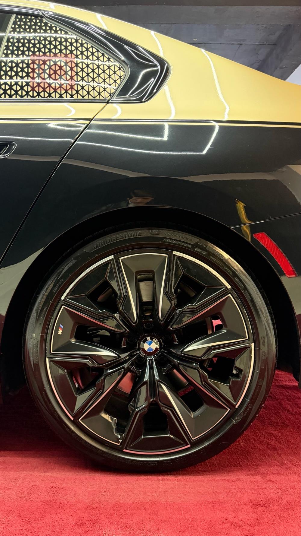 بي ام دبليو الفئة 7